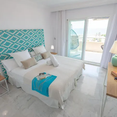 Apartment Vacation I Puerto Banus Sea Front, View, 24-7 Security, Pool *