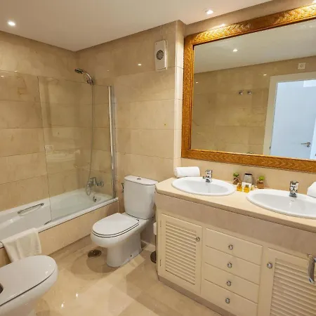 Apartment Vacation I Puerto Banus Sea Front, View, 24-7 Security, Pool