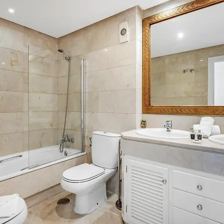 Vacation I Puerto Banus Sea Front, Sea View, New Decoration, Bbq, 24-7 Security, Pool شقة ماربيا