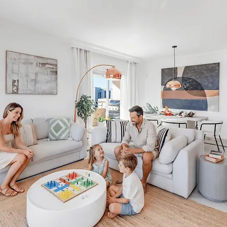 Vacation I Puerto Banus Sea Front, Sea View, New Decoration, Bbq, 24-7 Security, Pool ماربيا