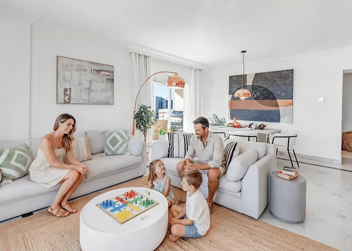 Vacation I Puerto Banus Sea Front, View, 24-7 Security, Pool Marbella